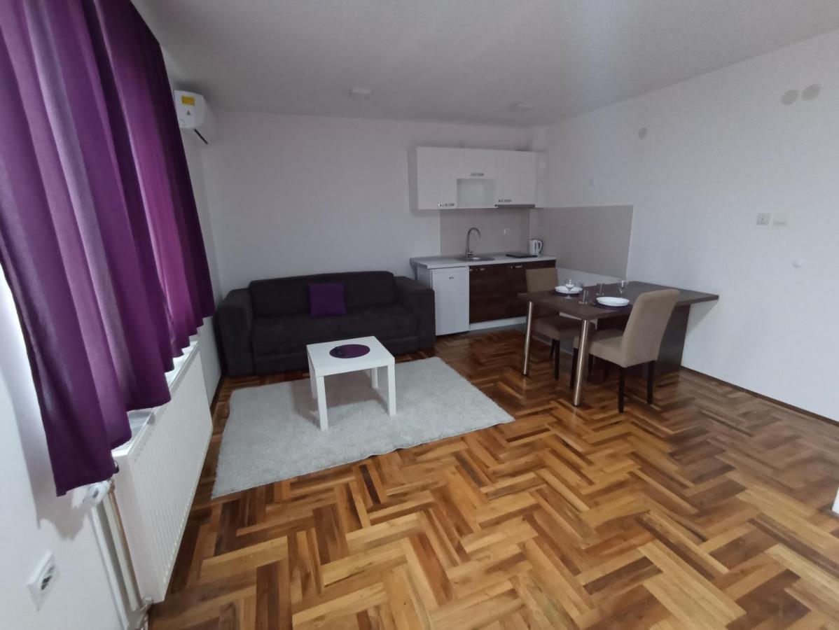 Sunny Apartment Ni Eksteriør billede